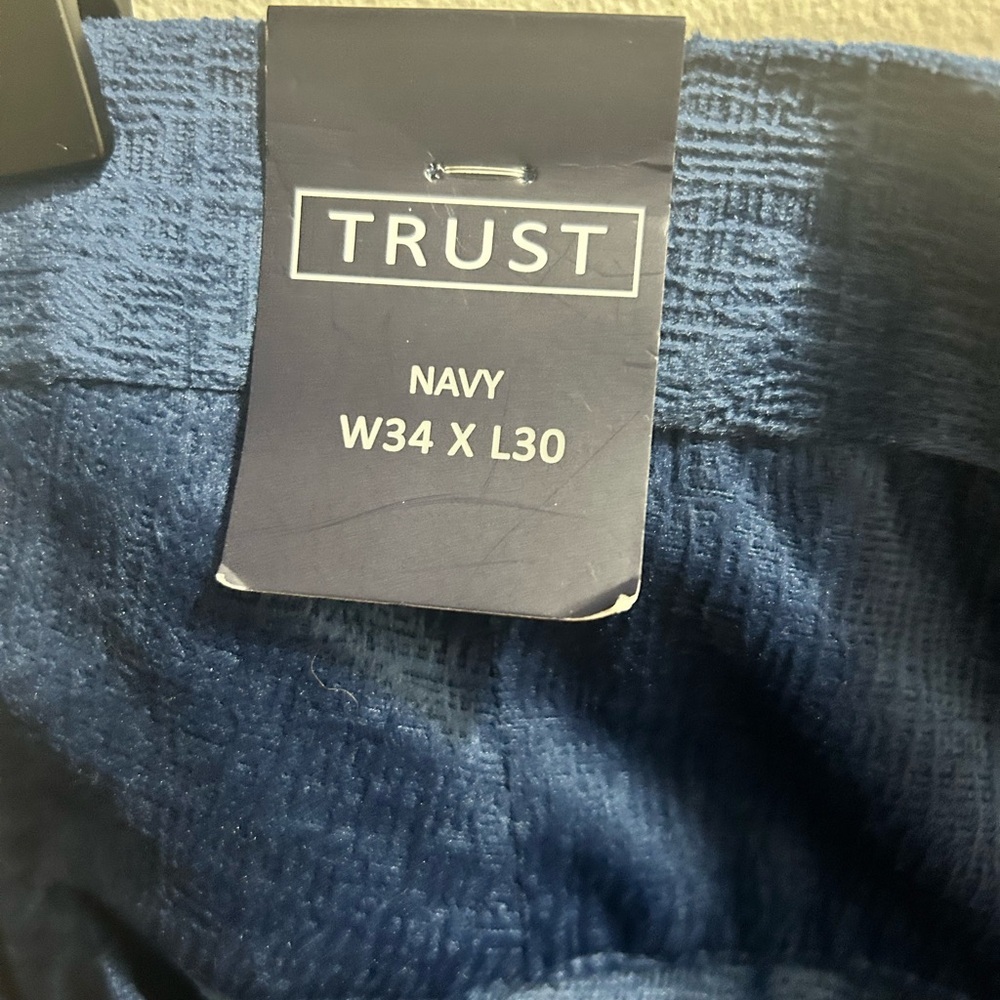 TRUST Mens Navy Textured Dress Pants W34 L30 Polyester Slim‎ Fit - Picture 3 of 4